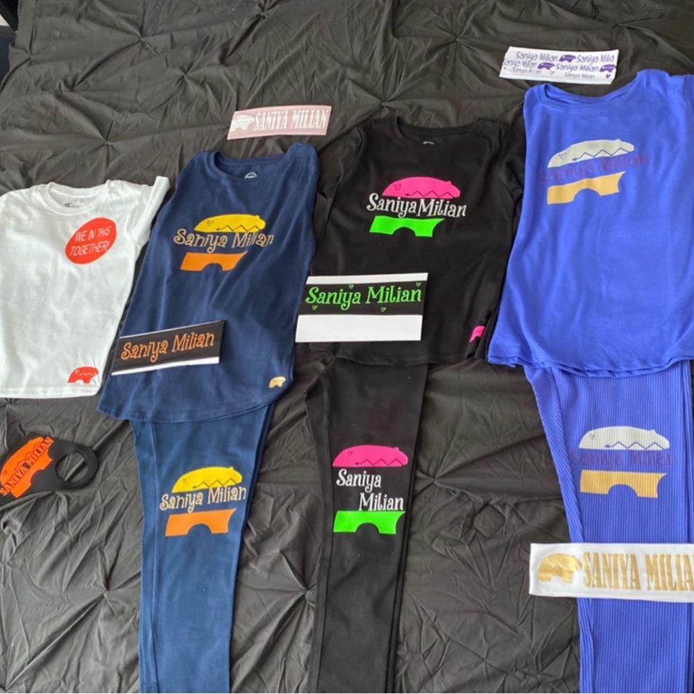 SANIYA MILIAN MERCH - Picture 14 of 16
